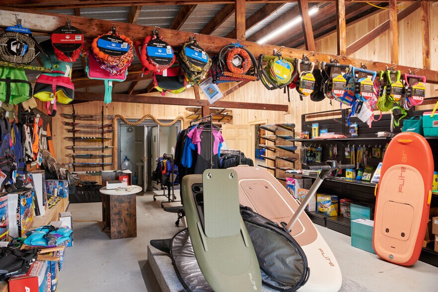 More Photos Of 1881 Pilot Knob Rd, Kattskill Bay Marina For Sale