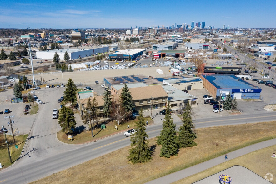 More Photos Of 7239 Flint Rd SE, Calgary Office For Lease