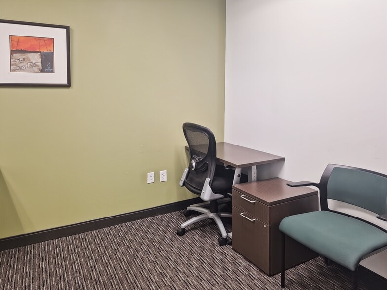 More Photos Of 10200 Forest Green Blvd, Louisville Coworking Space