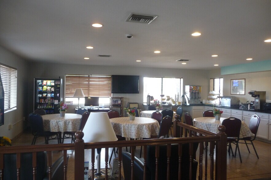 More Photos Of 3460 E Fry Blvd, Sierra Vista Hotel For Sale