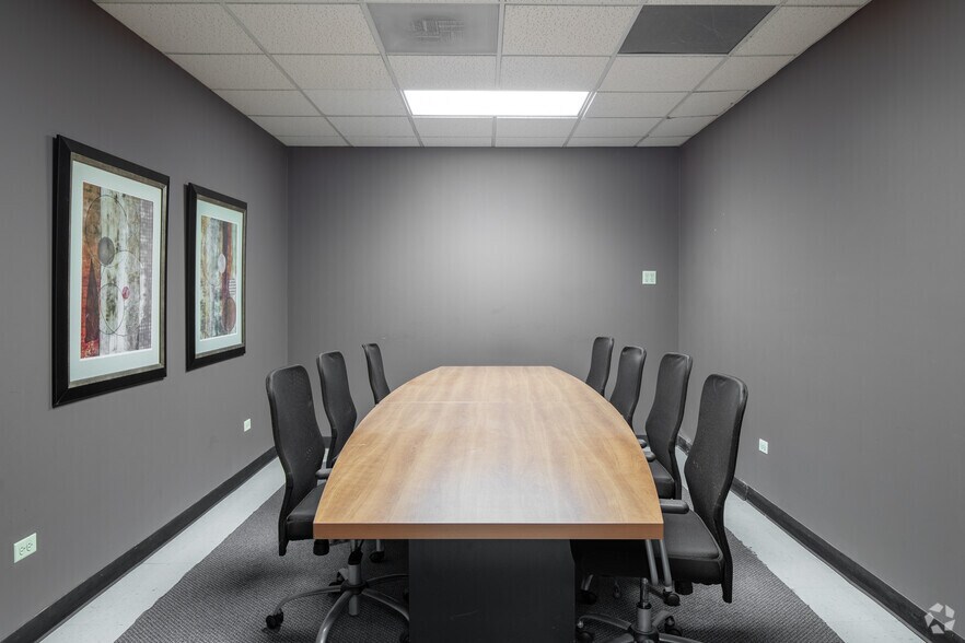 More Photos Of 7009 S Potomac St, Centennial Office For Lease