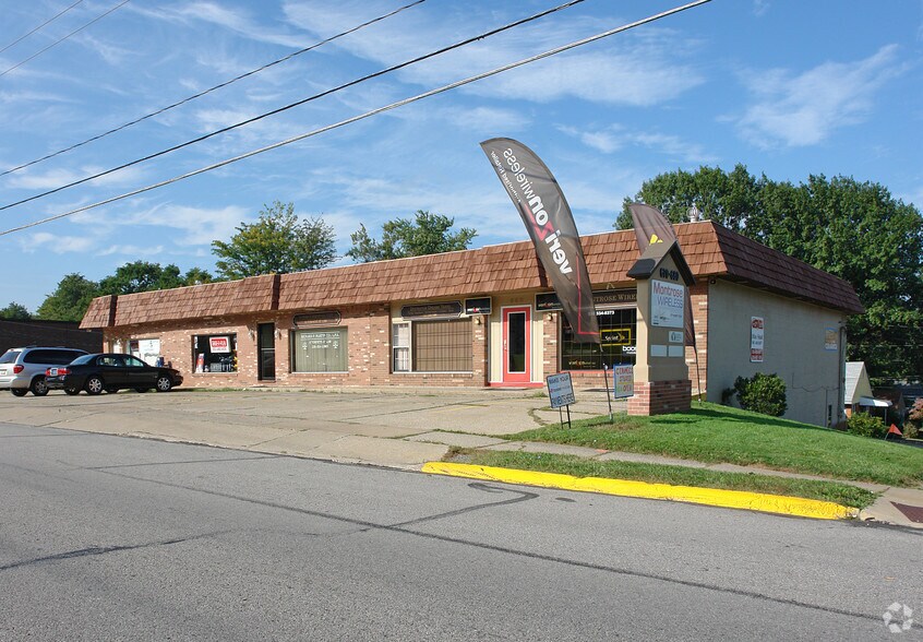 Primary Photo Of 670-680 High St, Wadsworth Freestanding For Lease