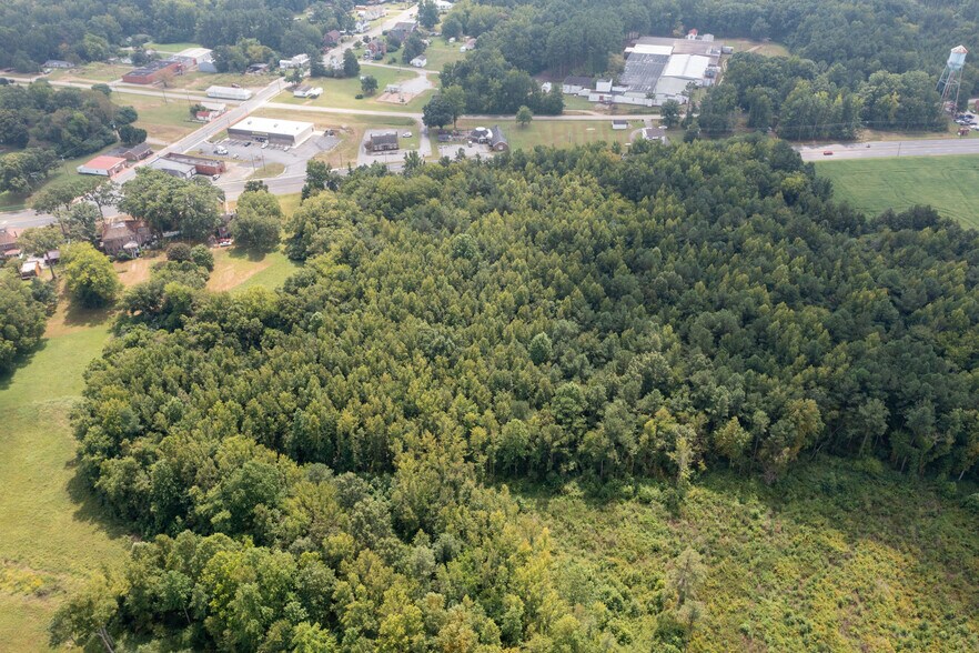 More Photos Of 858 Governor Harrison Pky, Brodnax Land For Sale