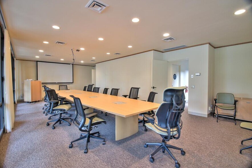 More Photos Of 400 Camino Aguajito, Monterey Office For Sale