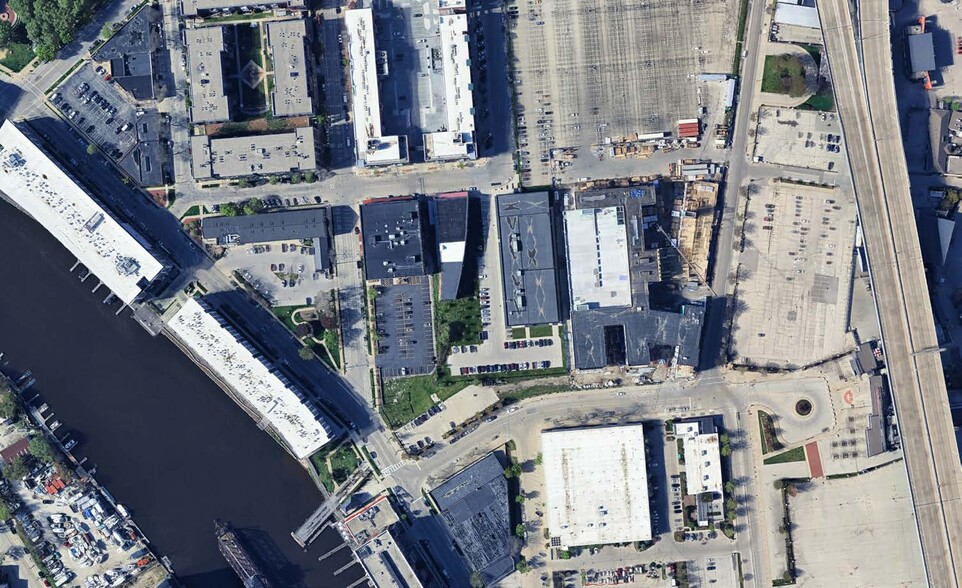 More Photos Of 521 E Corcoran Ave, Milwaukee Manufacturing For Sale