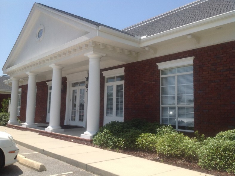 More Photos Of 2053 Fountain Professional Ct, Navarre Medical For Sale