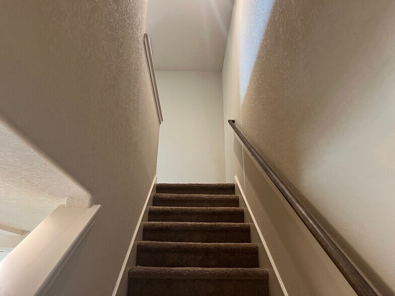 More Photos Of 7002 Donovan Way, San Antonio Apartments For Sale