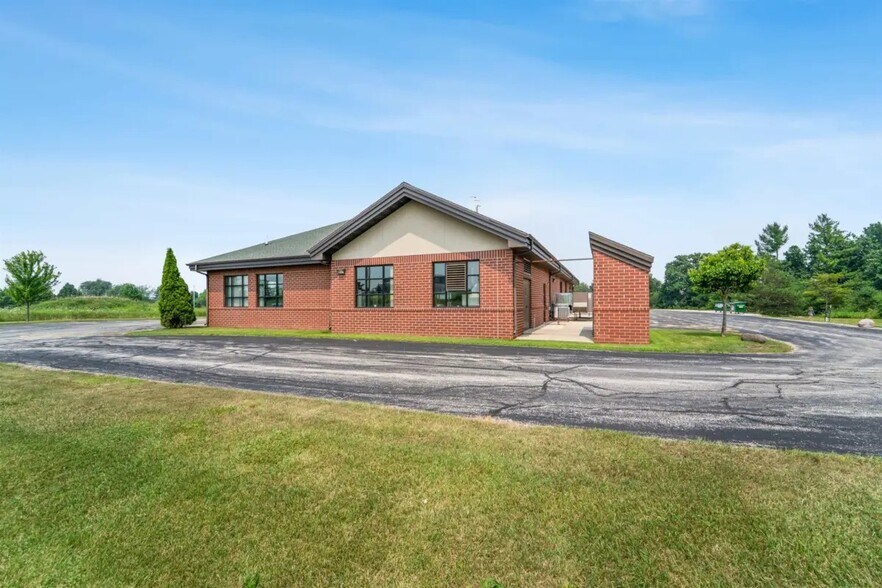 More Photos Of 180 Knights Way, Fond Du Lac Medical For Sale