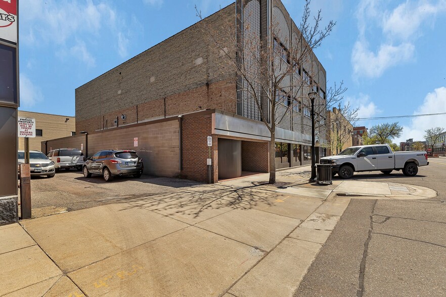More Photos Of 14 7th Ave N, Saint Cloud Office For Sale
