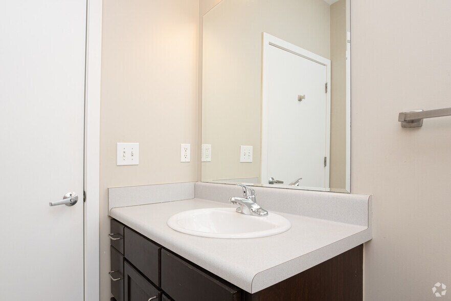 More Photos Of 600 Marshall St, Louisville Apartments For Sale