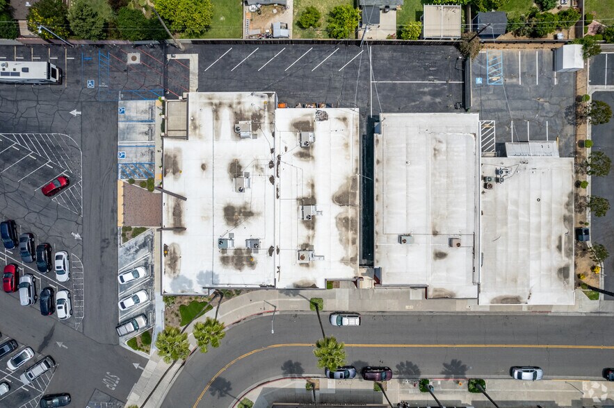 More Photos Of 3775 Elizabeth St, Riverside Office For Sale