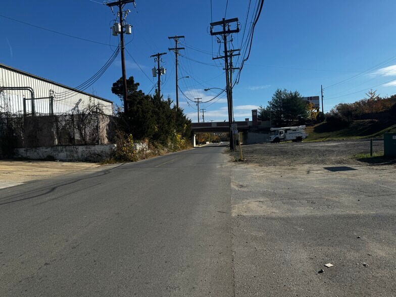 More Photos Of 5555 Branchville Rd, College Park Land For Lease