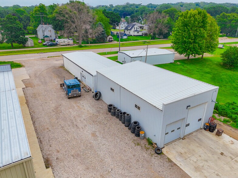 More Photos Of 310 Highway 71, Sioux Rapids Auto Repair For Sale