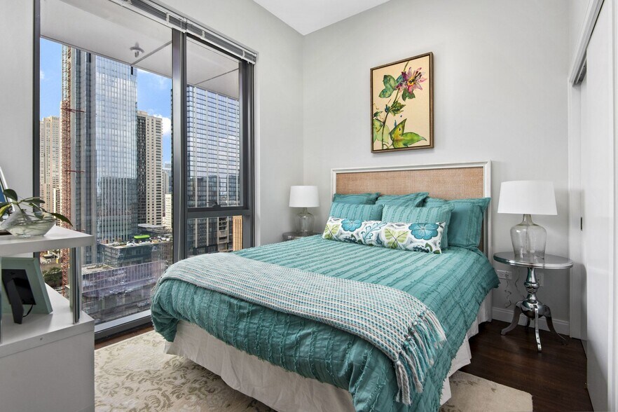 More Photos Of 845 N State St, Chicago Apartments For Lease