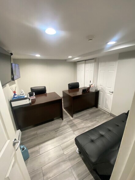 More Photos Of 897 Ringwood Ave, Haskell Restaurant For Sale