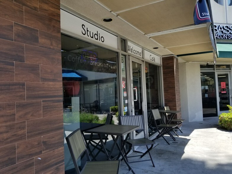 More Photos Of 8149-8165 Santa Monica Blvd, West Hollywood General Retail For Lease