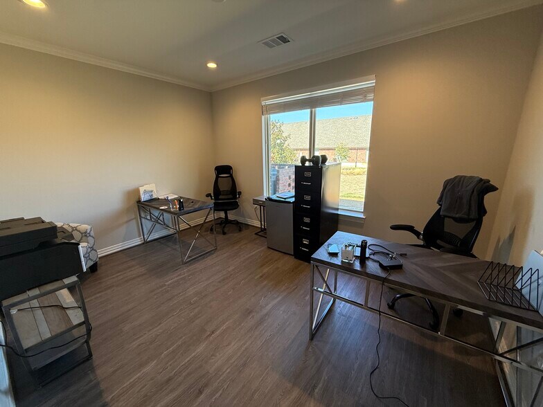 More Photos Of 8018 Preston, Frisco Loft Creative Space For Sale