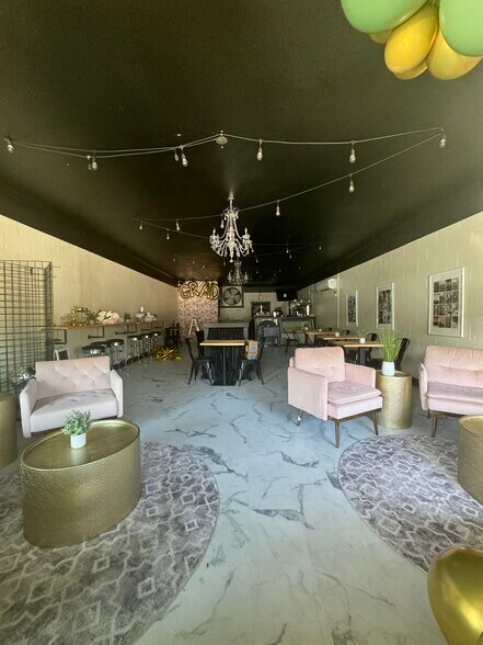 More Photos Of 4217-4219 W Bay To Bay Blvd, Tampa Freestanding For Sale