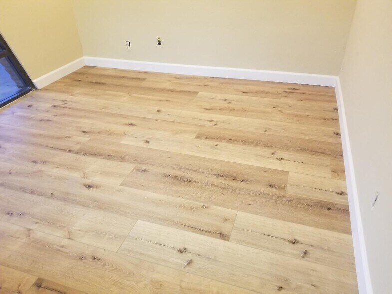 More Photos Of 3927 Waring Rd, Oceanside Medical For Lease