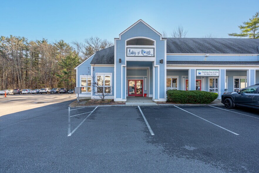 More Photos Of 105 Lafayette Rd, Hampton Falls Freestanding For Sale