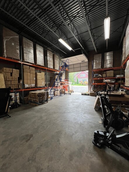 More Photos Of 41 Orchard St, Ramsey Warehouse For Lease