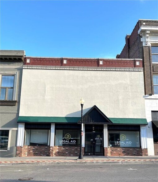 Primary Photo Of 109 7th St, Saint Joseph Office For Sale