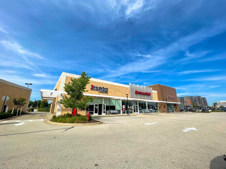 More Photos Of Skokie Blvd @ Dundee Roads, Northbrook Unknown For Lease