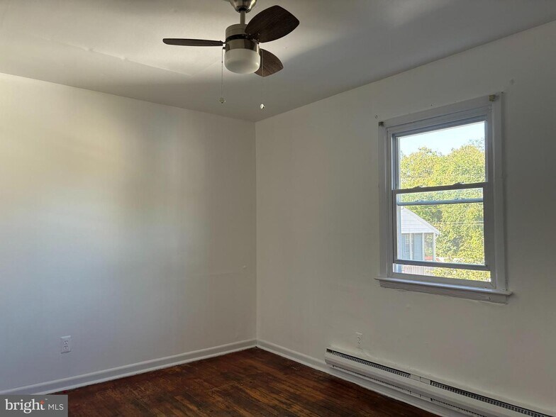 More Photos Of 203 Princeton Ave, National Park Apartments For Sale