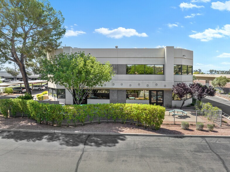 More Photos Of 19601 N Black Canyon Hwy, Phoenix Loft Creative Space For Lease