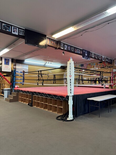 More Photos Of 2047-2059 Woodard Rd, San Jose General Retail For Lease