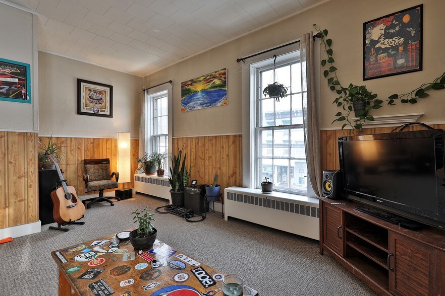 More Photos Of 55 N Main St, Rochester Restaurant For Sale