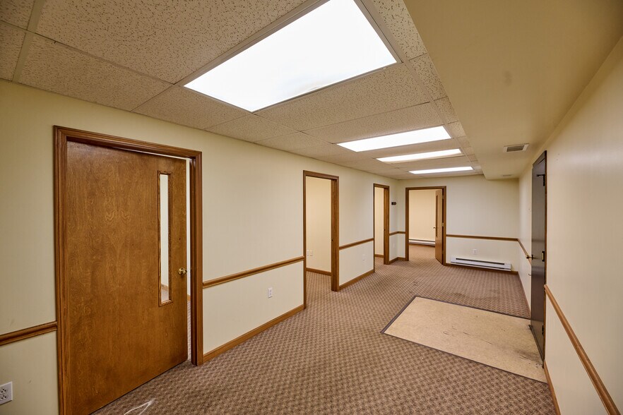 More Photos Of 7464 Sharon Mercer Rd, Mercer General Retail For Sale