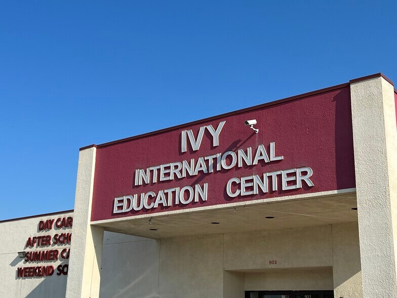 More Photos Of 903 W Parker Rd, Plano Schools For Sale