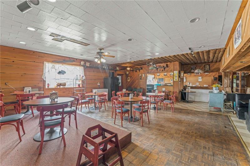 More Photos Of 669 E National Pike, Washington Restaurant For Sale