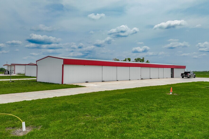 More Photos Of 7015 S 143rd St E, Derby Airplane Hangar For Sale