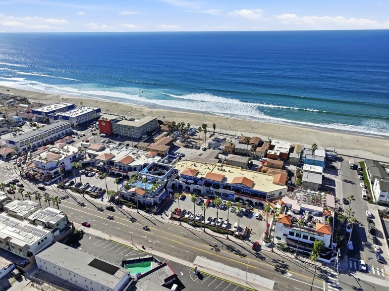 More Photos Of 4110-4190 Mission Blvd, San Diego Unknown For Lease