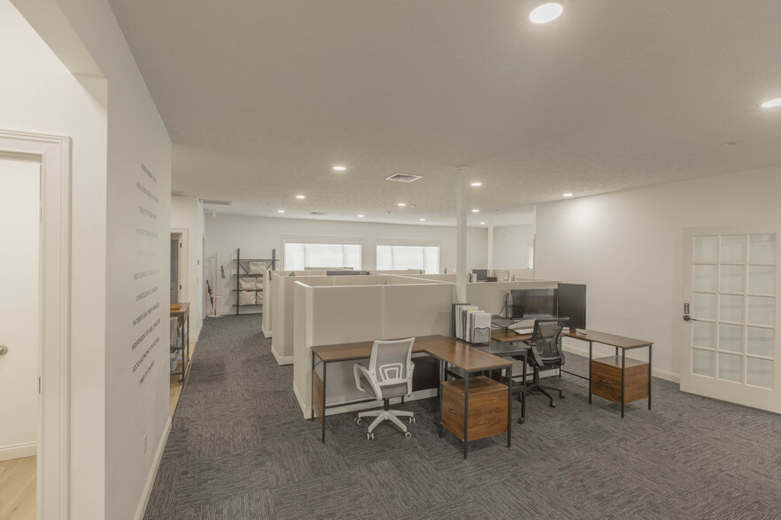 More Photos Of 350 Huls Dr, Englewood Office For Sale