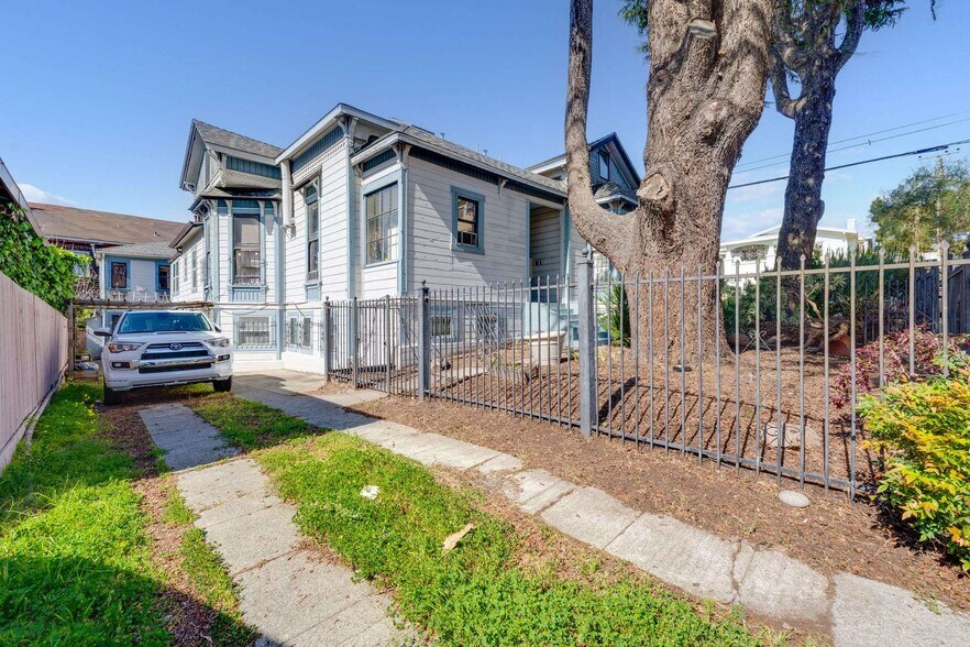 More Photos Of 1847-1849 6th Ave, Oakland Apartments For Sale