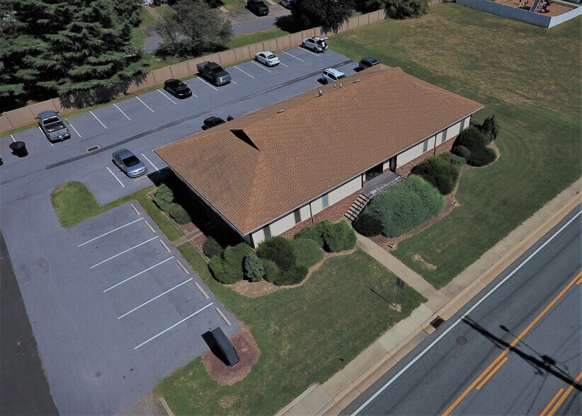More Photos Of 753-755 Walker Rd, Dover Office For Sale