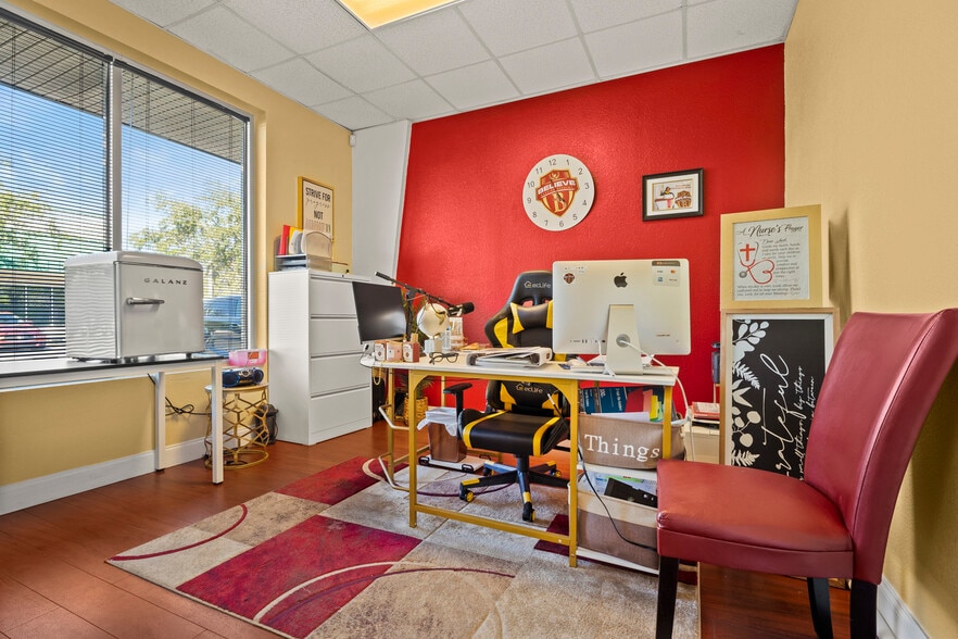 More Photos Of 3239 Old Winter Garden Rd, Orlando Flex For Sale