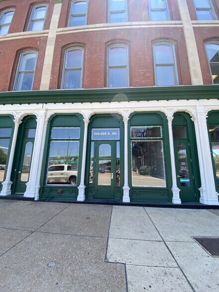 More Photos Of 904-908 S 4th St, Saint Louis Office For Lease
