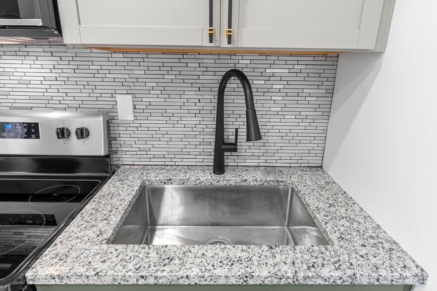 More Photos Of 530 E Burnett Ave, Louisville Multifamily For Sale