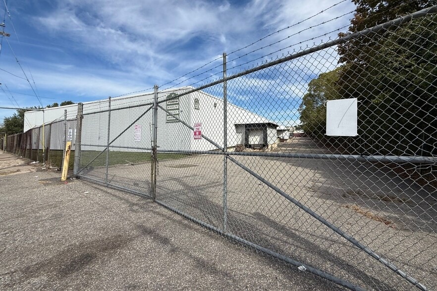 More Photos Of 10 Island Brook Ave, Bridgeport Warehouse For Sale