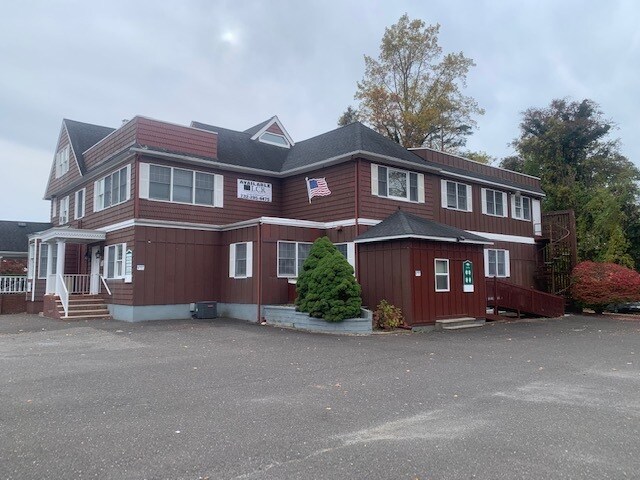 More Photos Of 250 Washington St, Toms River Loft Creative Space For Lease