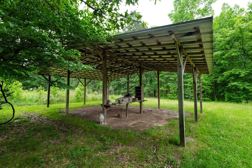 More Photos Of 2105 Highway 104, White Hall Land For Sale