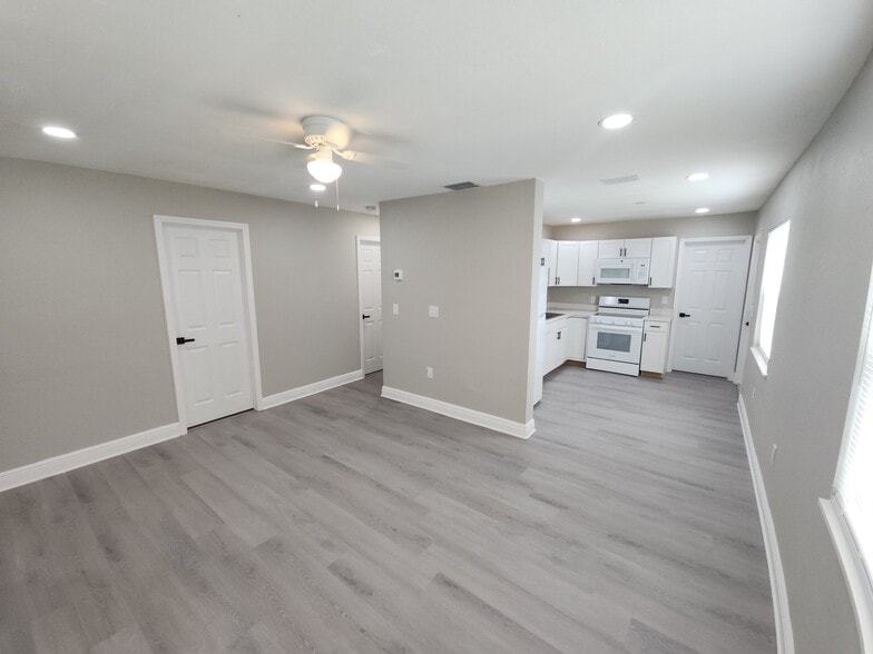 More Photos Of , Bradenton Multifamily For Sale