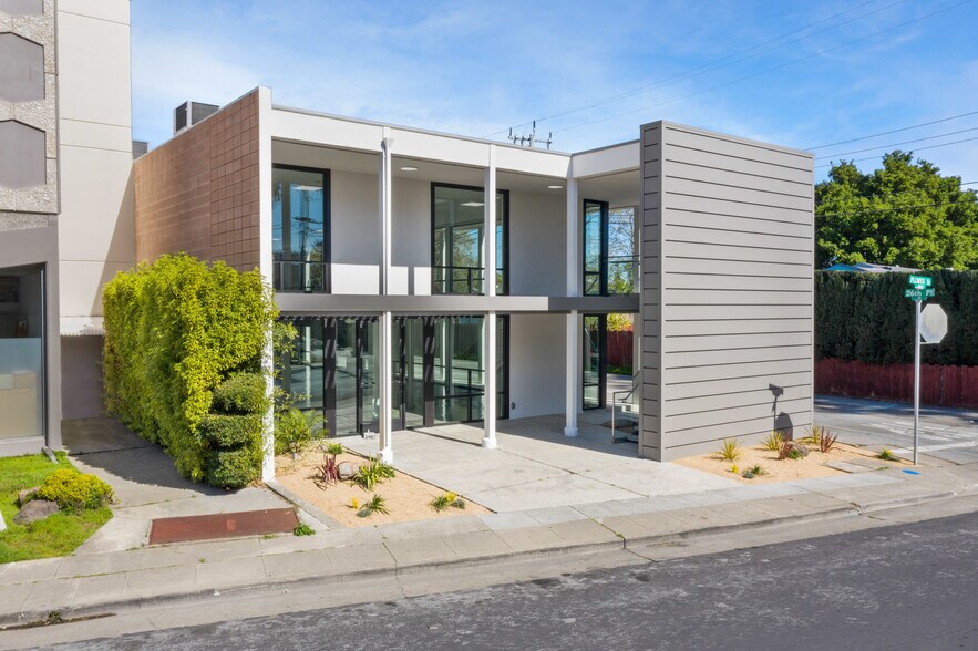 More Photos Of 2575 Flores St, San Mateo Office For Lease