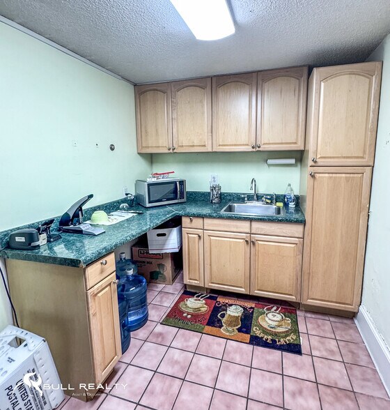 More Photos Of 1126 Ponce De Leon Ave, Atlanta Office For Sale