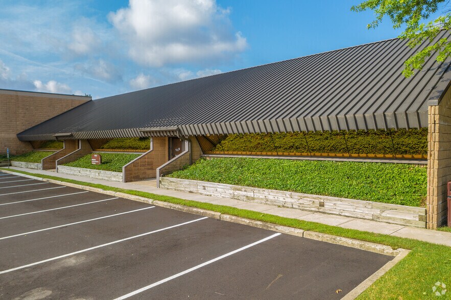 More Photos Of 1 Industrial Way W, Eatontown Light Distribution For Lease