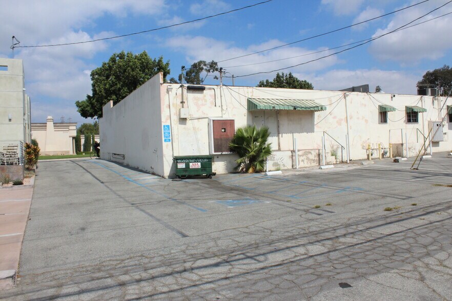 More Photos Of 2435-2441 W Beverly Blvd, Montebello General Retail For Sale